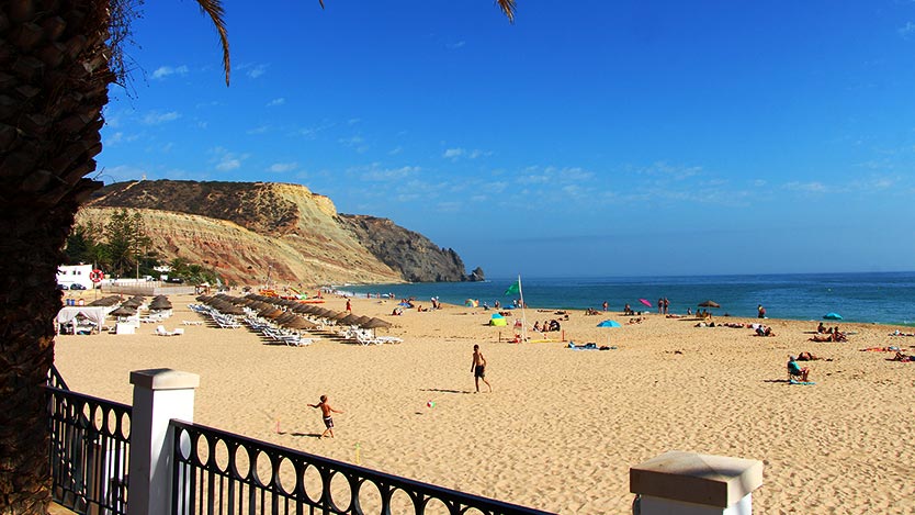 Die Aussicht zum Strand in Portugal